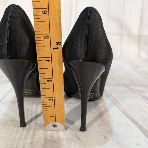 Prada Women's US 7.5 Black Suede Leather Round Toe Slip-On Stiletto Pump Heel - Picture 4 of 10